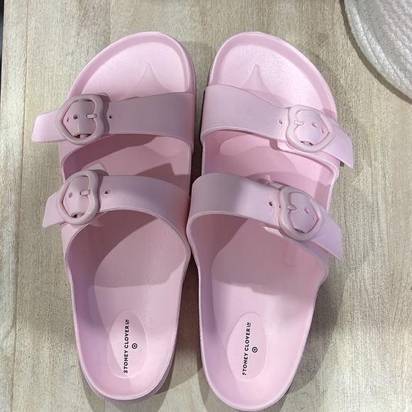 NEW Stoney Clover sandals x Target - Picture 2 of 3